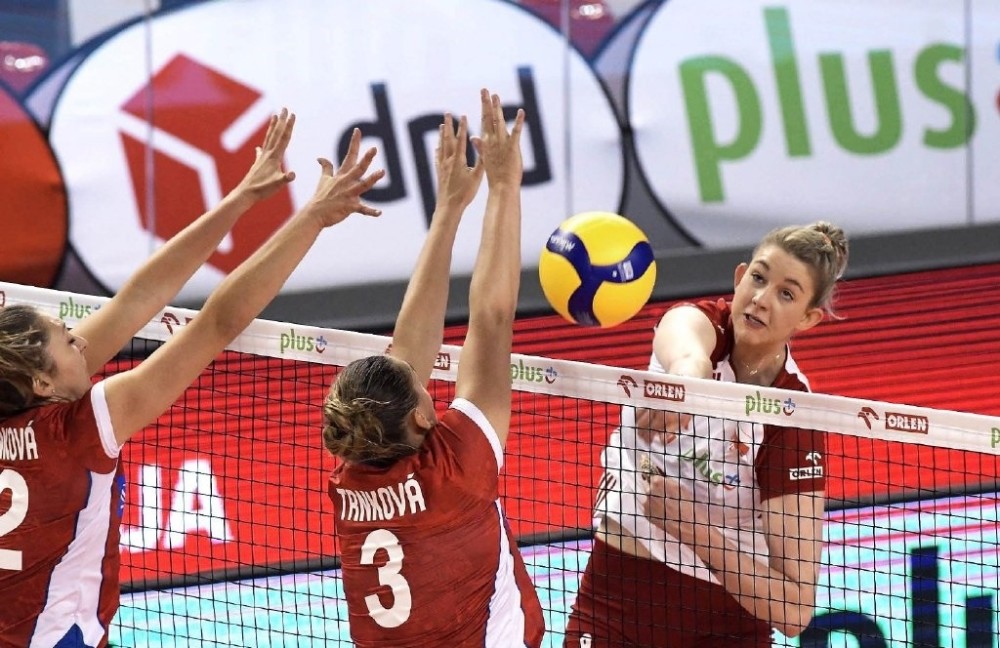 爱游戏入口-希腊完胜波兰,奥利维耶扛起全队