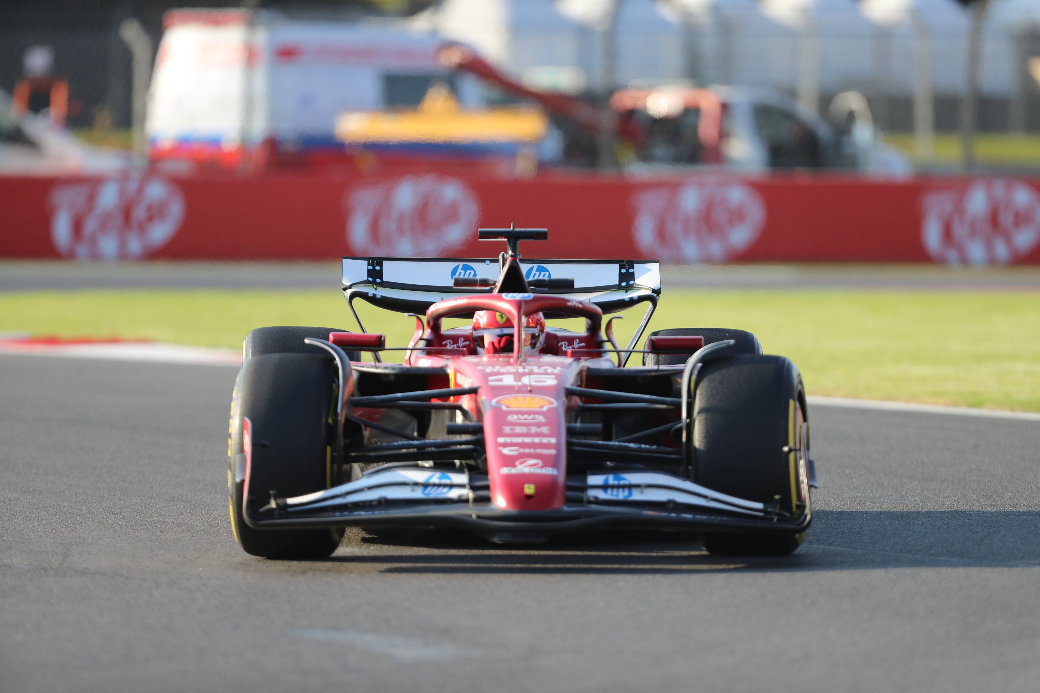 爱游戏大厅-梅赛德斯翻盘红牛二队,勒克莱尔扛起全队