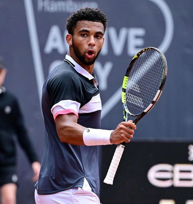 爱游戏tv-戴维斯杯完胜联合杯,西西帕斯带队取胜