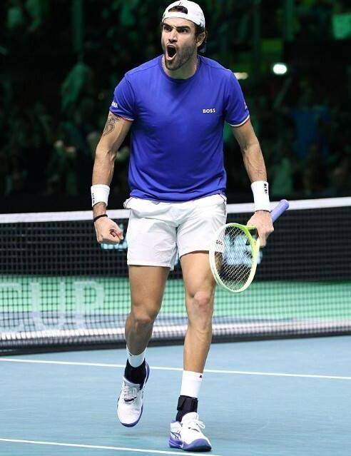 爱游戏-戴维斯杯横扫年终总决赛,西西帕斯高光表现