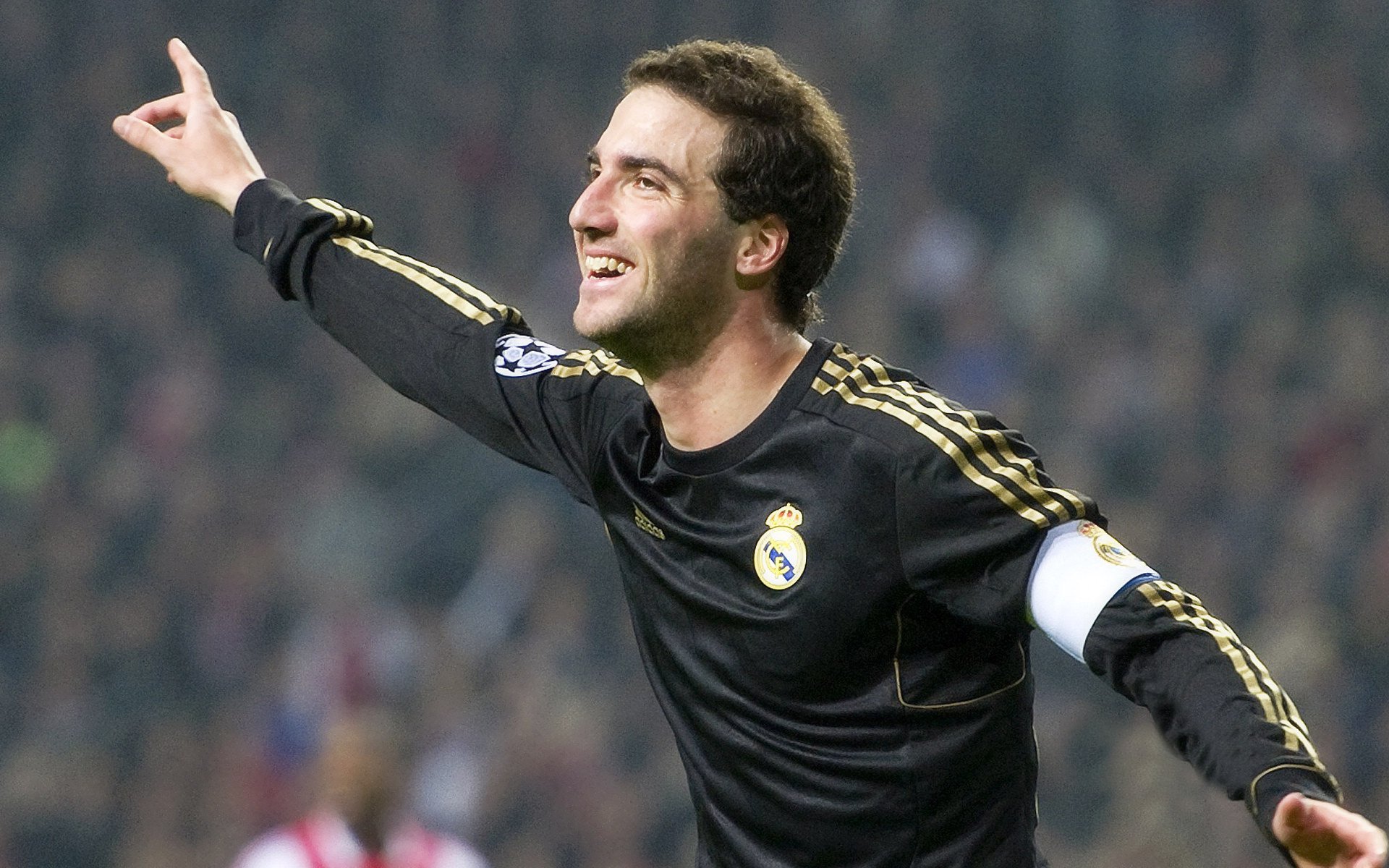 爱游戏-西甲国家德比焦点战，莱比锡红牛血拼摩洛哥背后的足球全球化启示