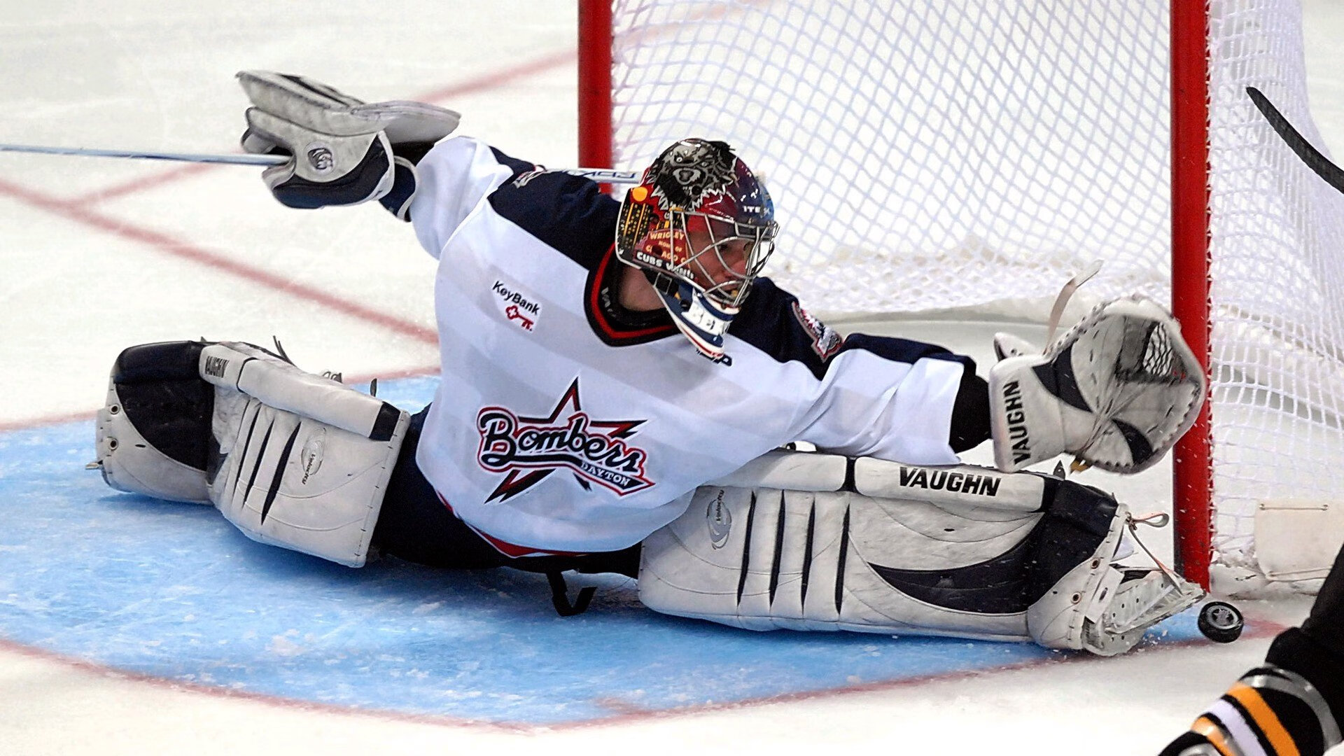 爱游戏2026-魔术正面击溃活塞，福克斯成为关键先生，一场胜利背后的成长密码